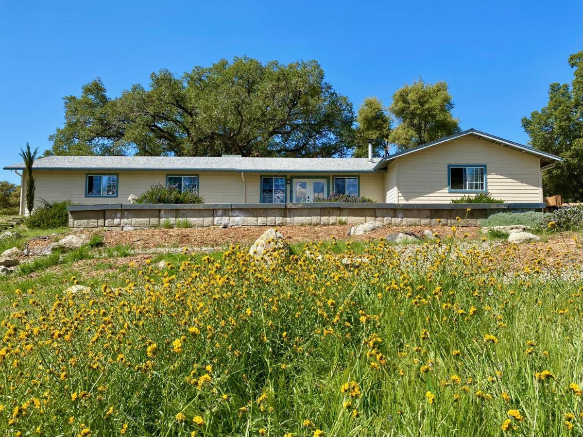 Family Farmhouse By Casa Oso With Views And Spa Villa Ahwahnee Exterior photo