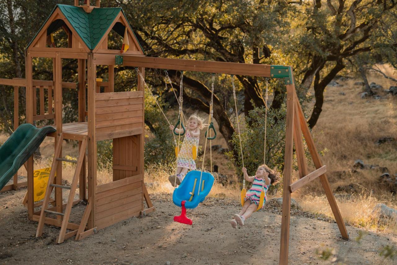 Family Farmhouse By Casa Oso With Views And Spa Villa Ahwahnee Exterior photo