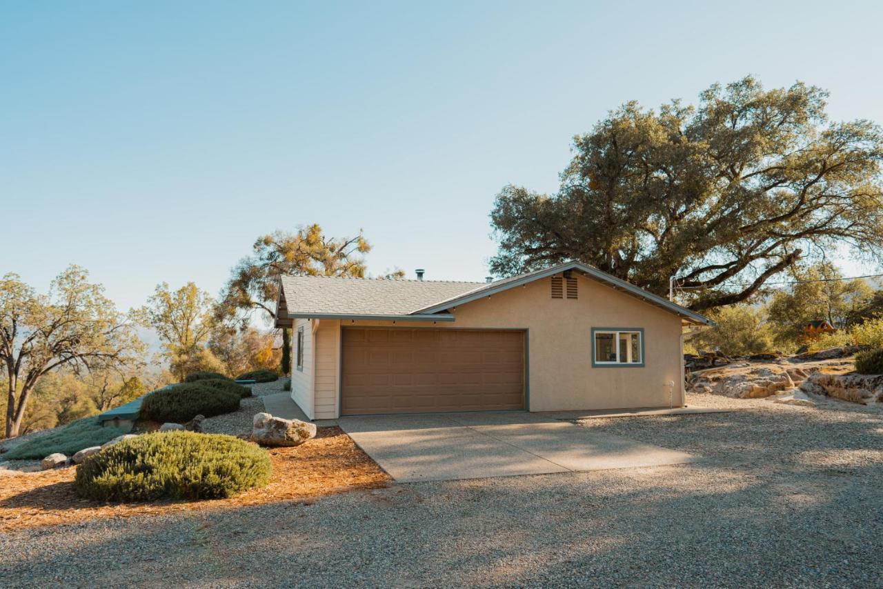 Family Farmhouse By Casa Oso With Views And Spa Villa Ahwahnee Exterior photo