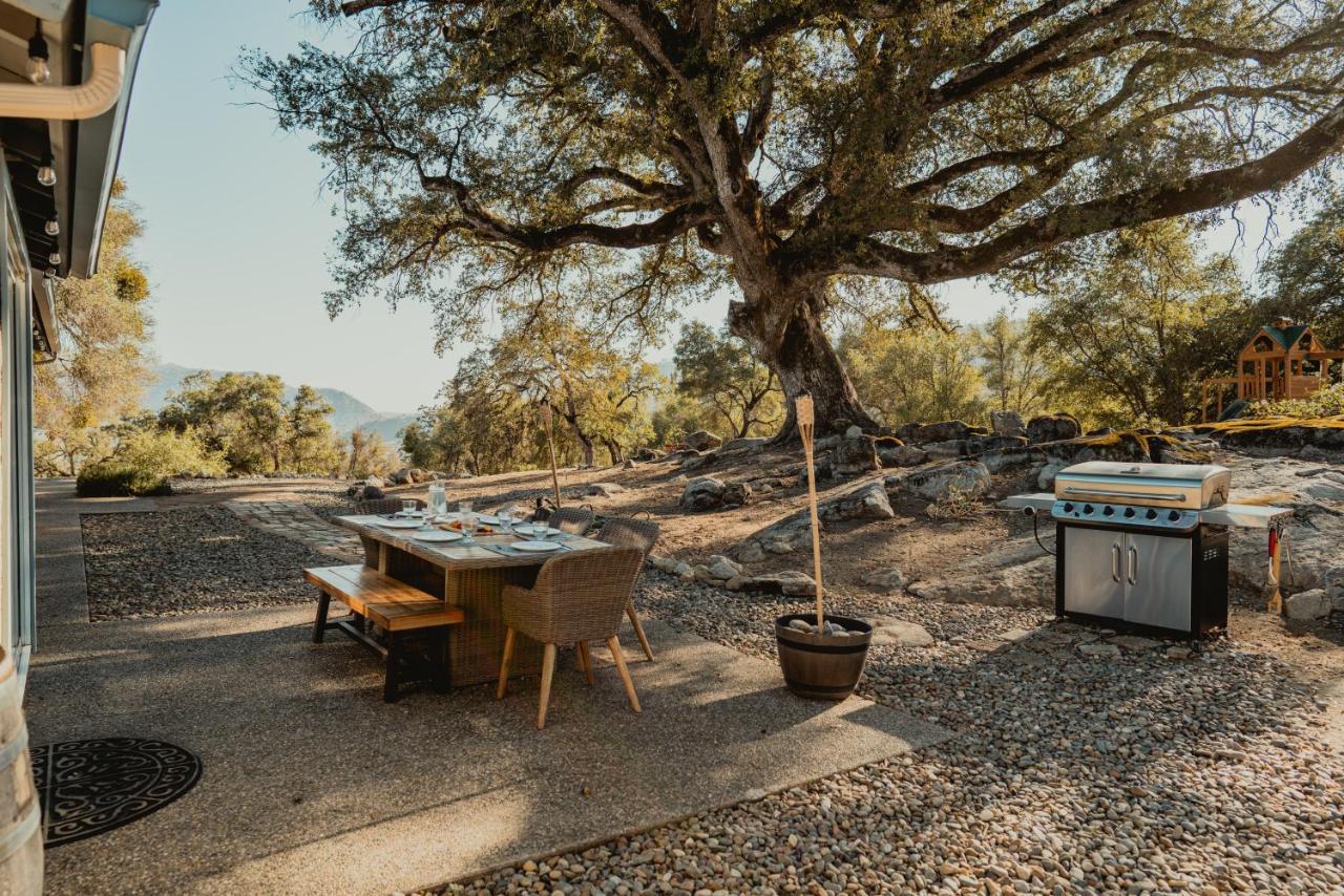 Family Farmhouse By Casa Oso With Views And Spa Villa Ahwahnee Exterior photo